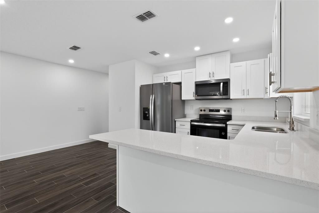 For Rent: $2,299 (3 beds, 2 baths, 1350 Square Feet)