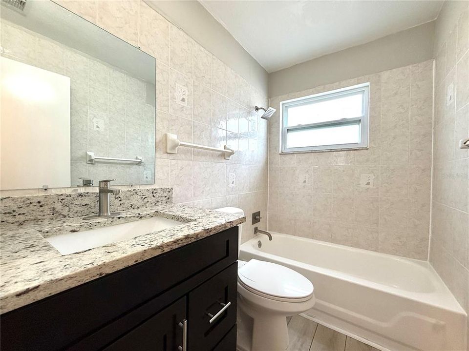 出租: $2,299 (4 贝兹, 2 浴室, 1525 平方英尺)