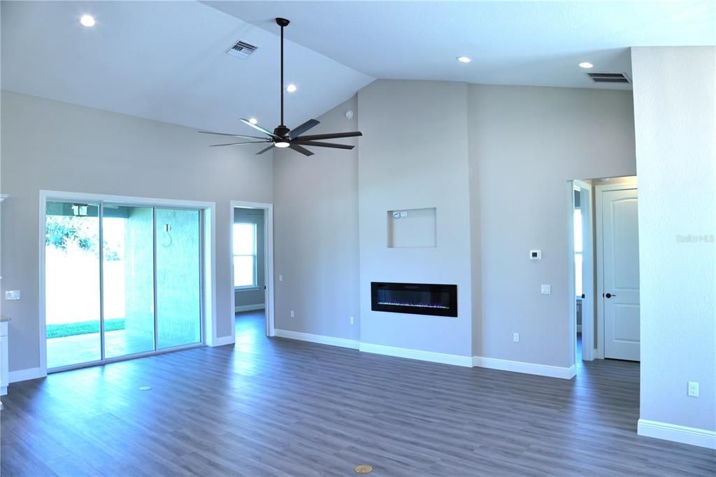 For Sale: $594,900 (4 beds, 3 baths, 2149 Square Feet)