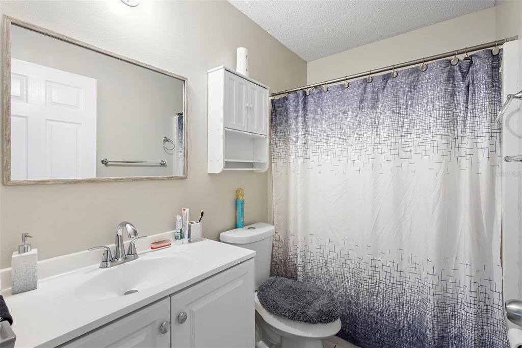 For Sale: $249,900 (3 beds, 2 baths, 1129 Square Feet)