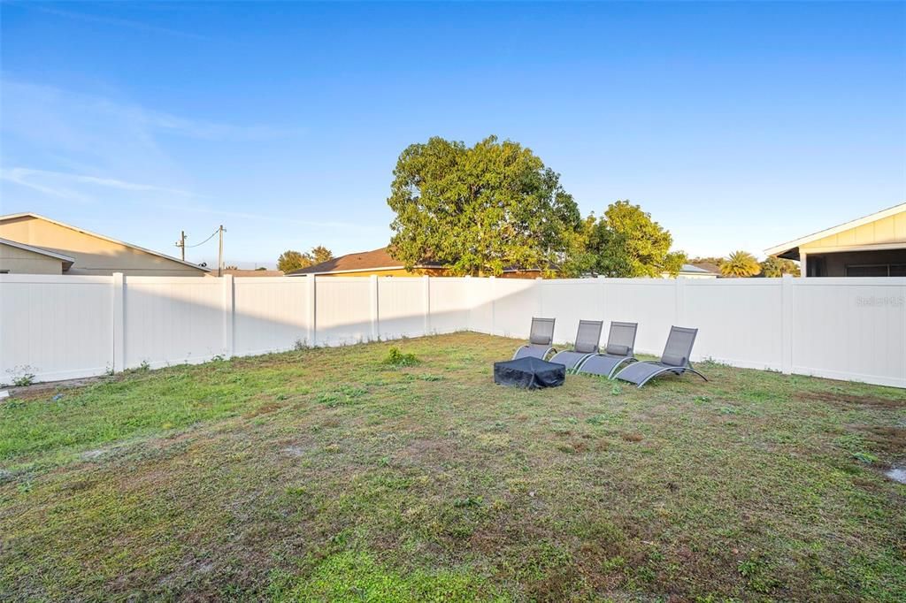 For Sale: $249,900 (3 beds, 2 baths, 1129 Square Feet)