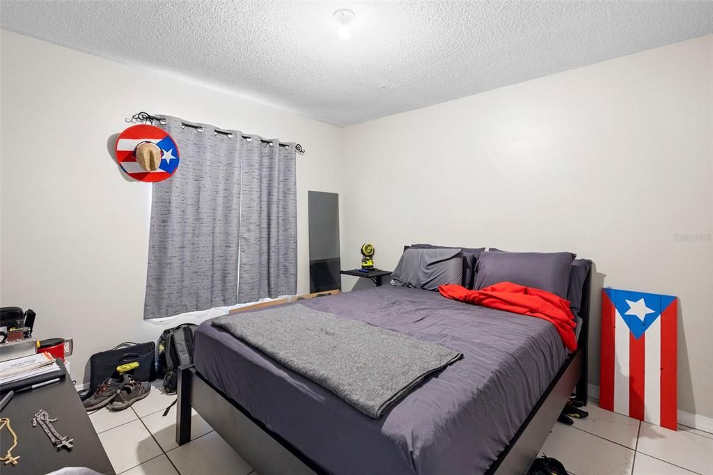 For Sale: $249,900 (3 beds, 2 baths, 1129 Square Feet)