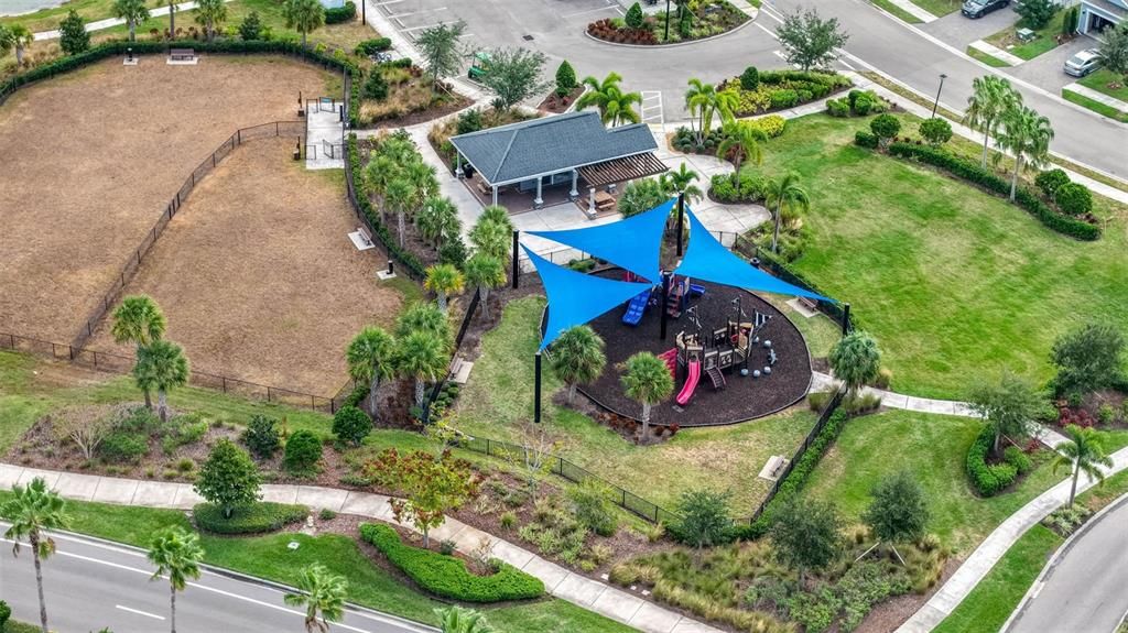 For Sale: $374,900 (4 beds, 2 baths, 1633 Square Feet)