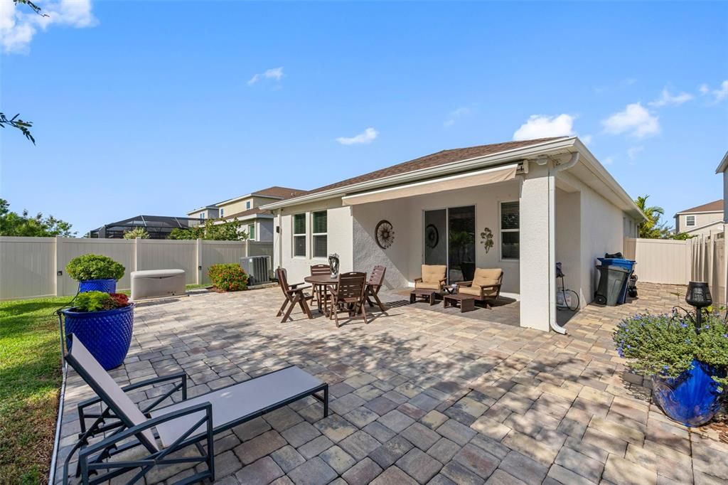 For Sale: $374,900 (4 beds, 2 baths, 1633 Square Feet)