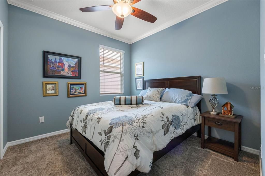 For Sale: $374,900 (4 beds, 2 baths, 1633 Square Feet)