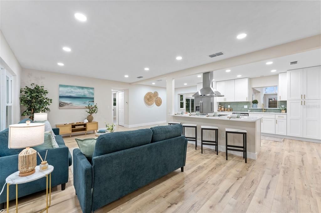 For Sale: $569,000 (3 beds, 3 baths, 1834 Square Feet)