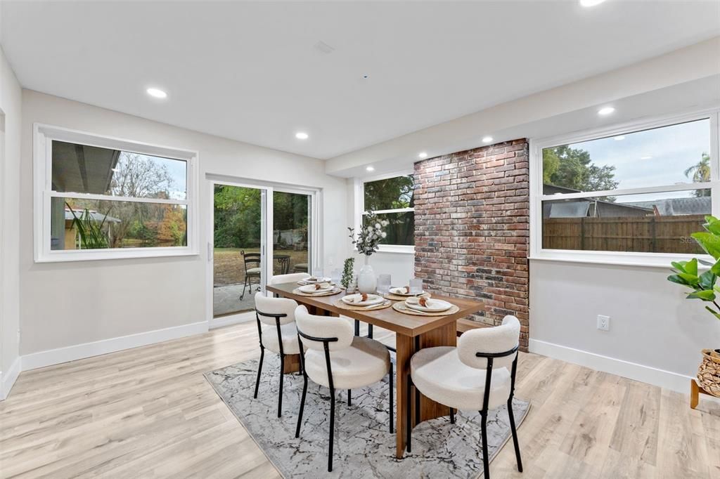 For Sale: $569,000 (3 beds, 3 baths, 1834 Square Feet)