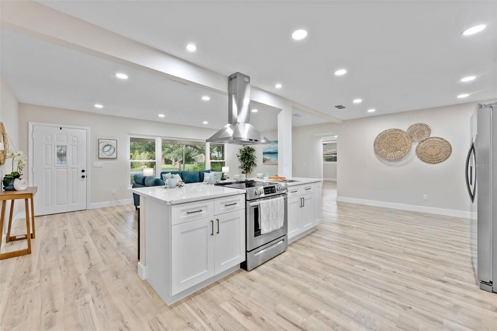 For Sale: $569,000 (3 beds, 3 baths, 1834 Square Feet)