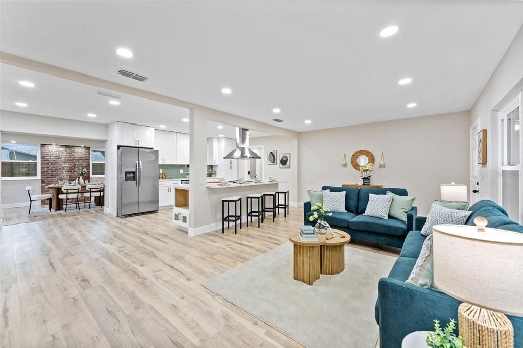 For Sale: $569,000 (3 beds, 3 baths, 1834 Square Feet)