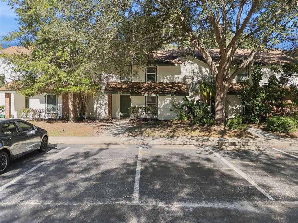 For Sale: $249,000 (2 beds, 2 baths, 1166 Square Feet)