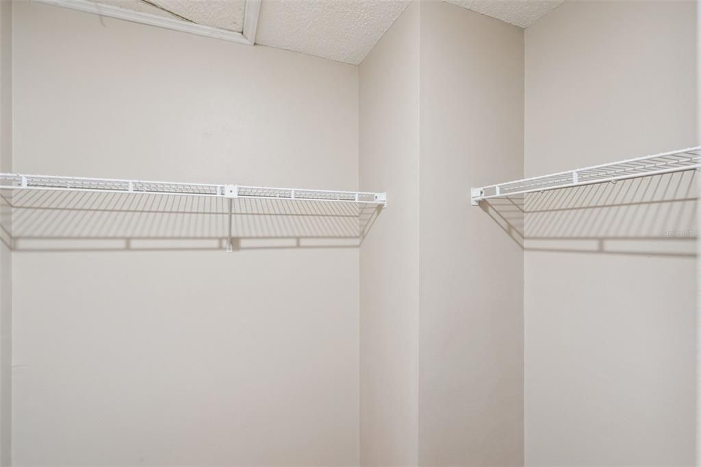 For Sale: $249,000 (2 beds, 2 baths, 1166 Square Feet)