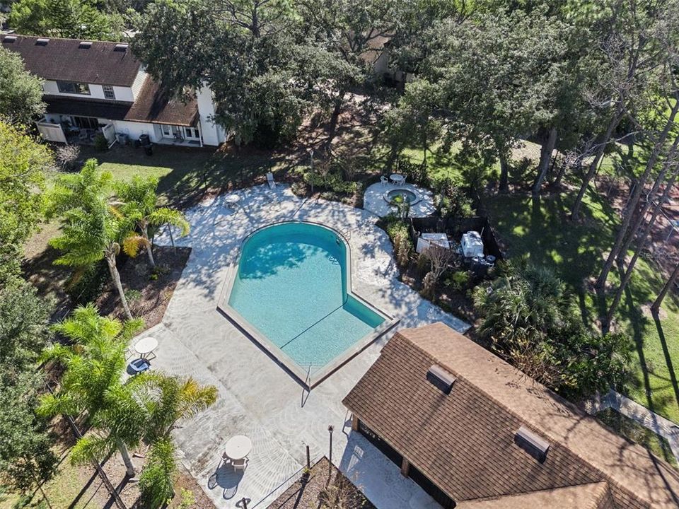 For Sale: $249,000 (2 beds, 2 baths, 1166 Square Feet)