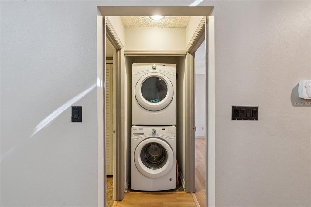 For Sale: $249,000 (2 beds, 2 baths, 1166 Square Feet)