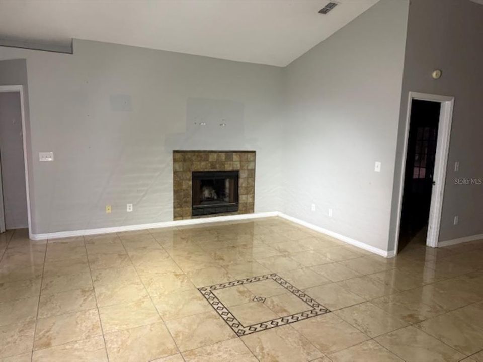 For Sale: $225,000 (3 beds, 2 baths, 1508 Square Feet)