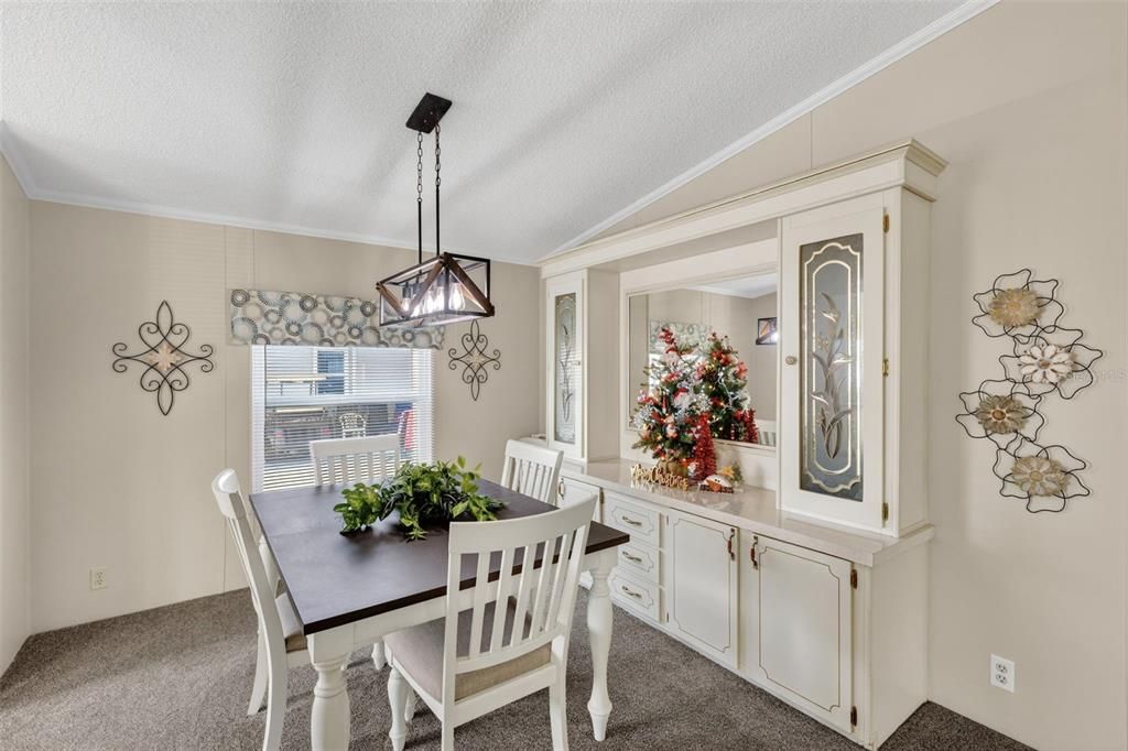 En Venta: $169,900 (2 camas, 2 baños, 1529 Pies cuadrados)