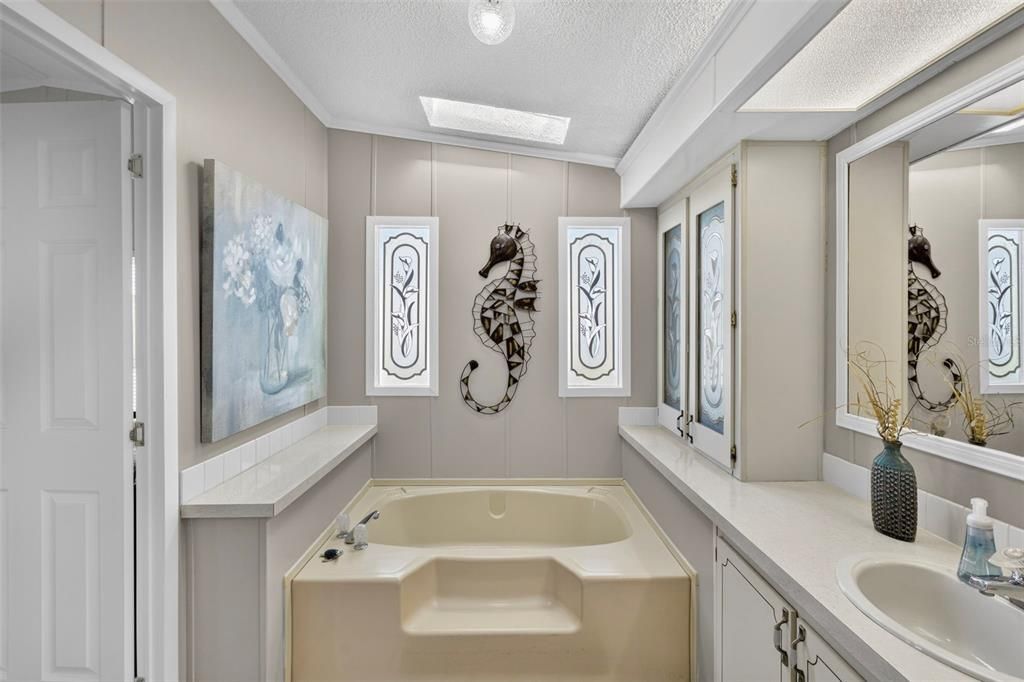 En Venta: $169,900 (2 camas, 2 baños, 1529 Pies cuadrados)