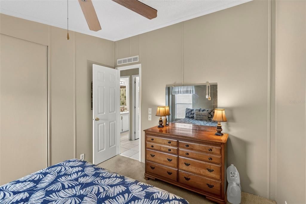 En Venta: $169,900 (2 camas, 2 baños, 1529 Pies cuadrados)