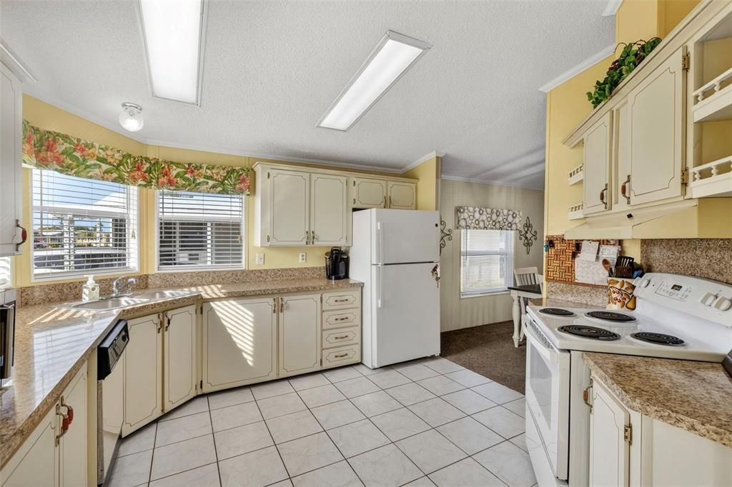 En Venta: $169,900 (2 camas, 2 baños, 1529 Pies cuadrados)