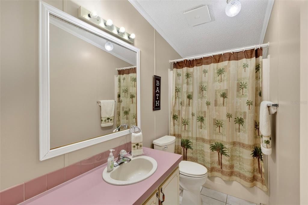 En Venta: $169,900 (2 camas, 2 baños, 1529 Pies cuadrados)