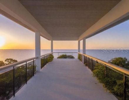 待售: $13,500,000 (10.00 acres)