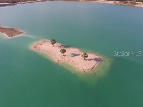 待售: $13,500,000 (10.00 acres)