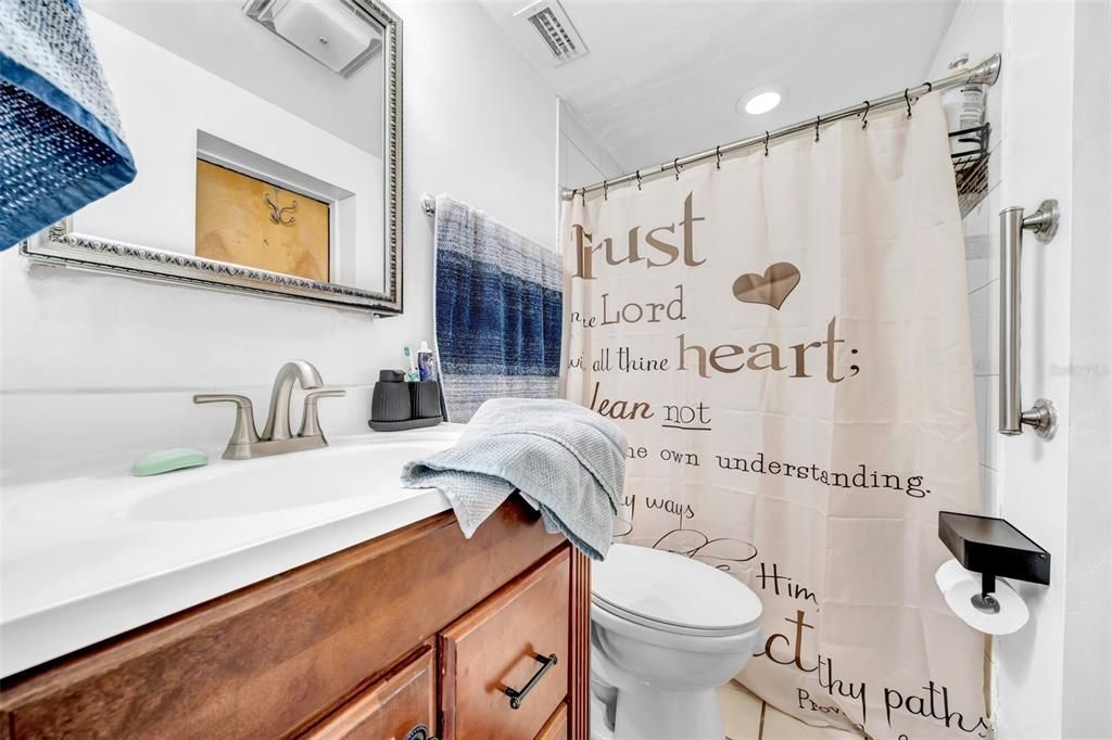 На продажу: $425,000 (3 спален, 2 ванн, 1540 Квадратных фут)