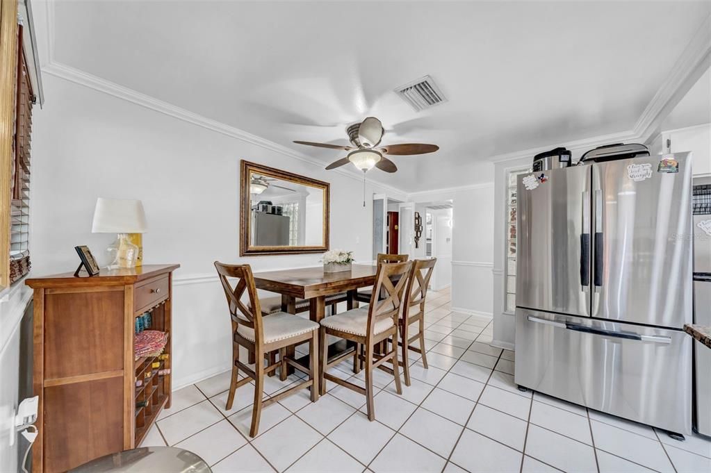 На продажу: $425,000 (3 спален, 2 ванн, 1540 Квадратных фут)