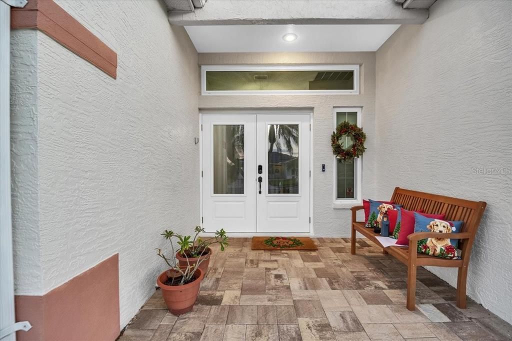 En Venta: $619,900 (3 camas, 2 baños, 2135 Pies cuadrados)