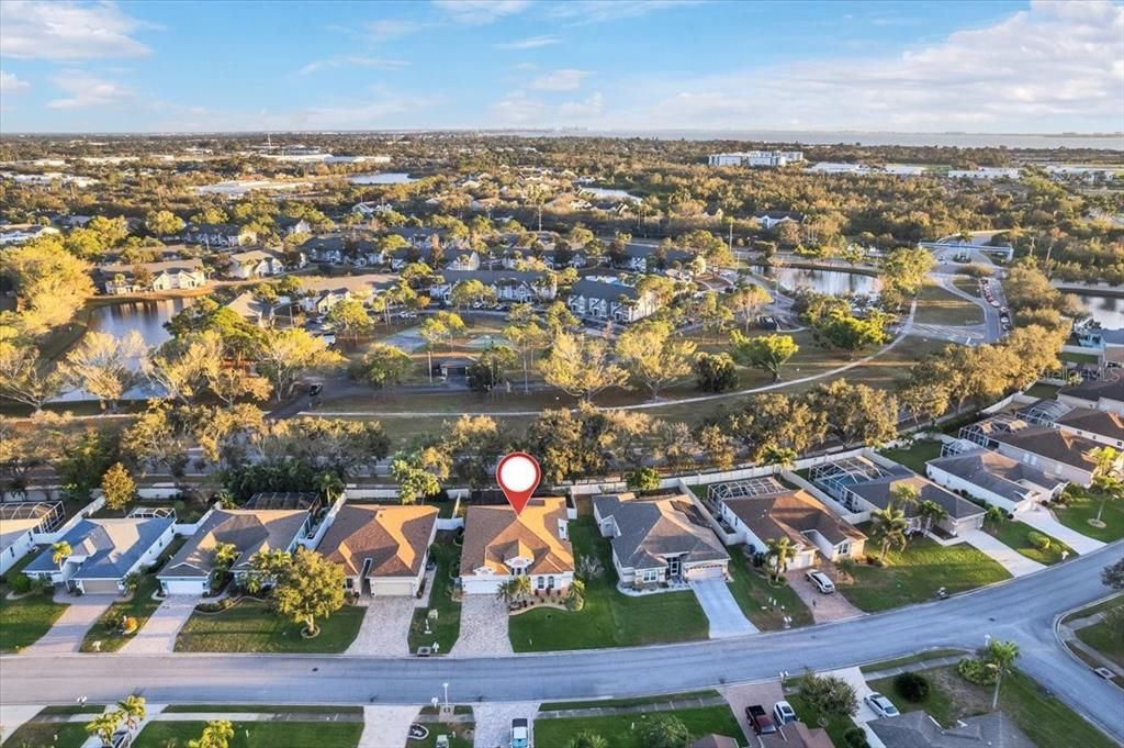 En Venta: $619,900 (3 camas, 2 baños, 2135 Pies cuadrados)