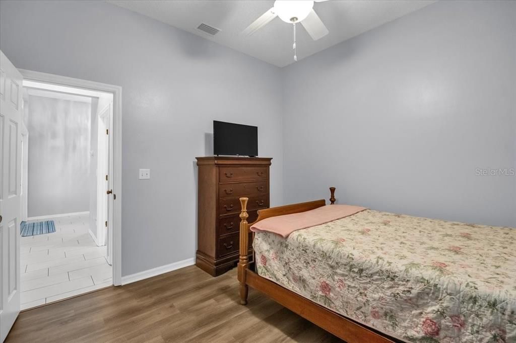 En Venta: $619,900 (3 camas, 2 baños, 2135 Pies cuadrados)