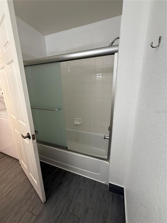 出租: $2,300 (3 贝兹, 2 浴室, 1296 平方英尺)