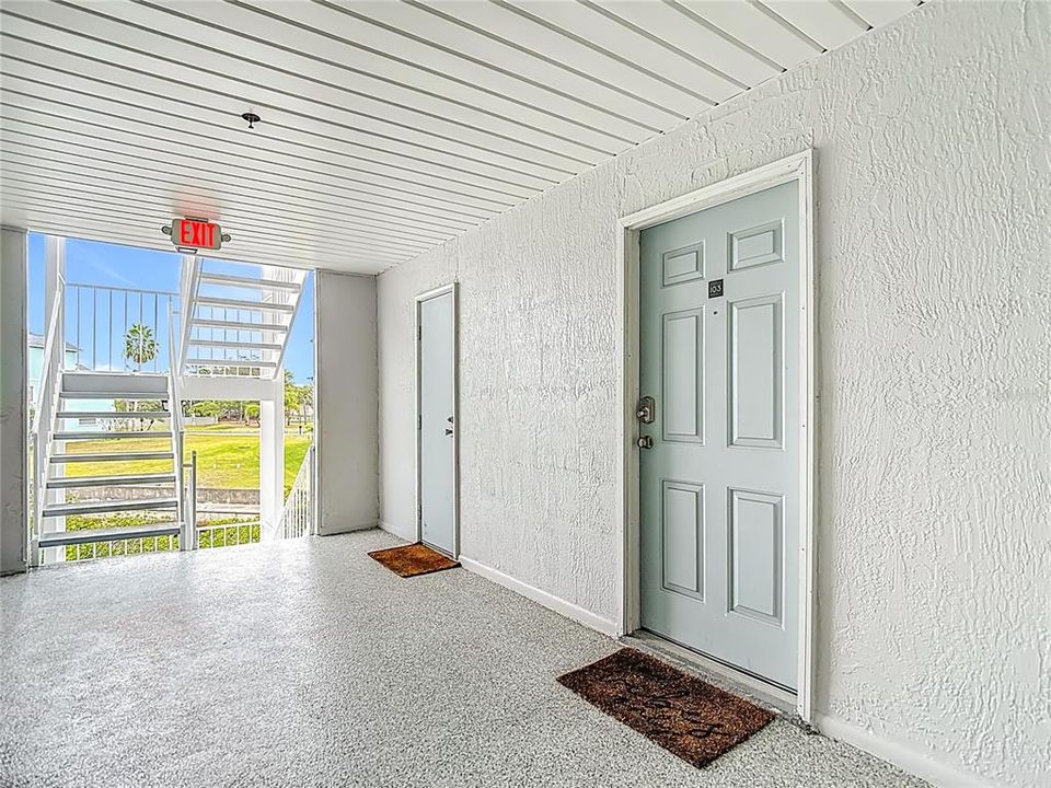 En Venta: $295,000 (2 camas, 2 baños, 964 Pies cuadrados)