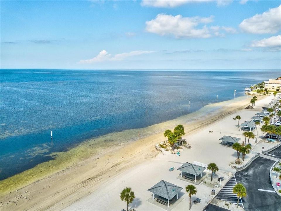 En Venta: $295,000 (2 camas, 2 baños, 964 Pies cuadrados)