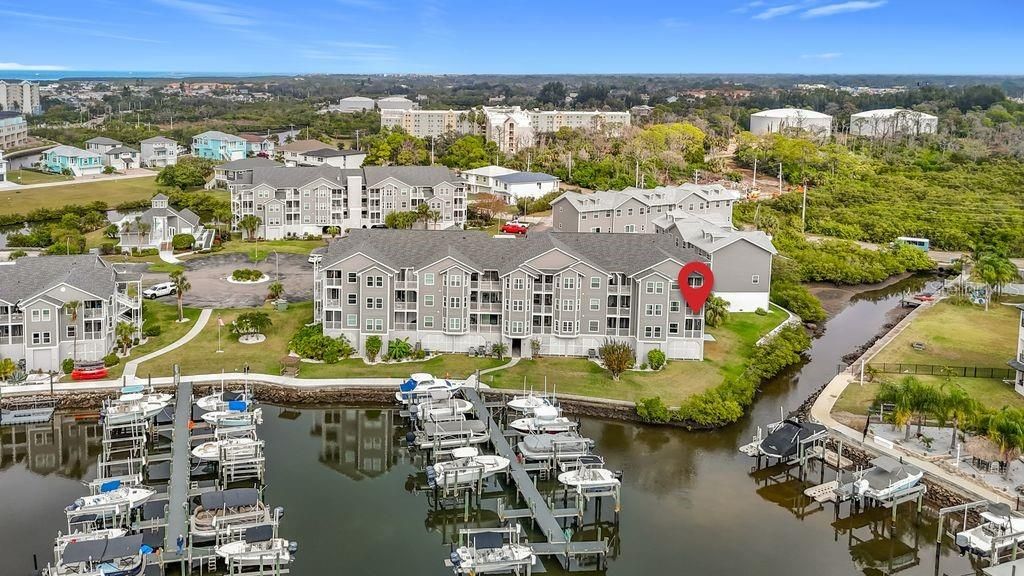 En Venta: $295,000 (2 camas, 2 baños, 964 Pies cuadrados)