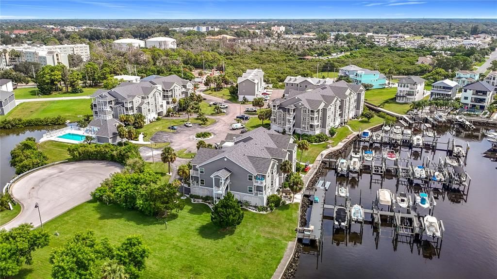 En Venta: $295,000 (2 camas, 2 baños, 964 Pies cuadrados)