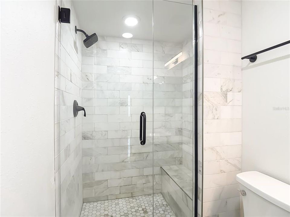 En Venta: $295,000 (2 camas, 2 baños, 964 Pies cuadrados)