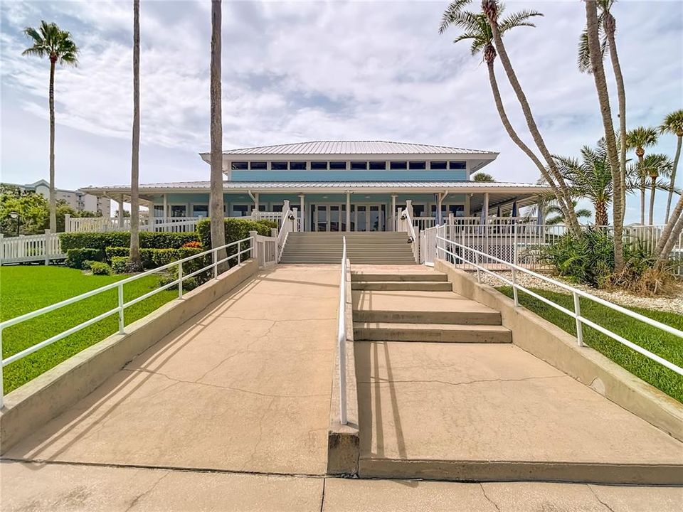 En Venta: $295,000 (2 camas, 2 baños, 964 Pies cuadrados)