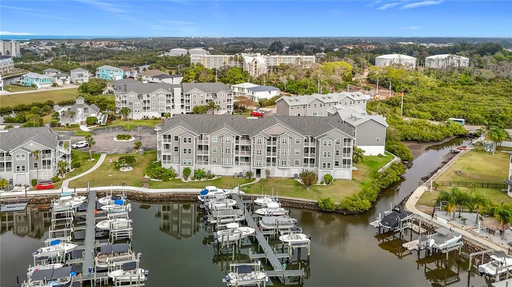 En Venta: $295,000 (2 camas, 2 baños, 964 Pies cuadrados)