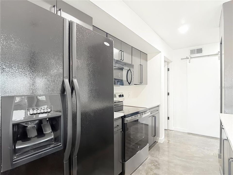 En Venta: $295,000 (2 camas, 2 baños, 964 Pies cuadrados)