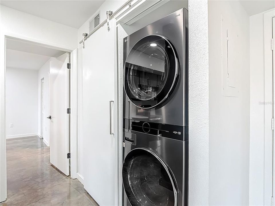 En Venta: $295,000 (2 camas, 2 baños, 964 Pies cuadrados)