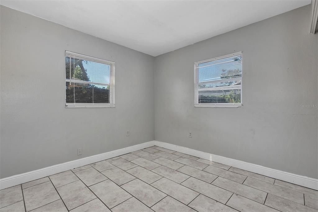 На продажу: $318,500 (0 спален, 0 ванн, 1232 Квадратных фут)