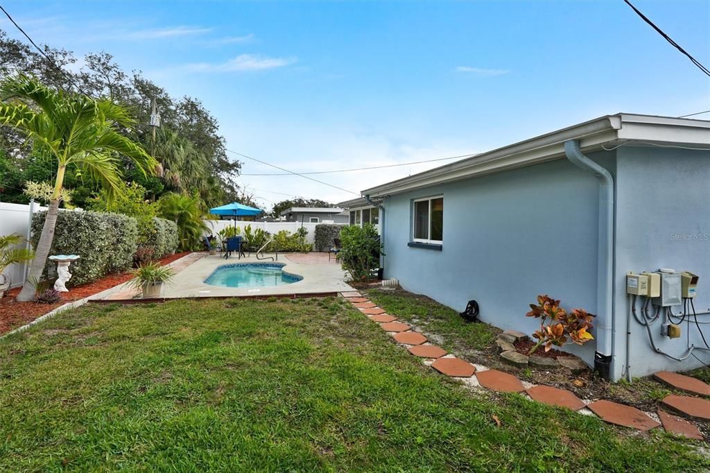 待售: $475,000 (3 贝兹, 2 浴室, 1479 平方英尺)