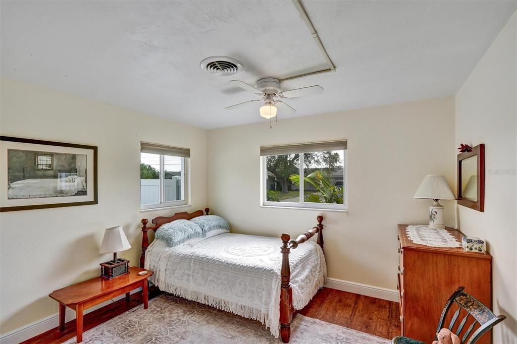 待售: $475,000 (3 贝兹, 2 浴室, 1479 平方英尺)