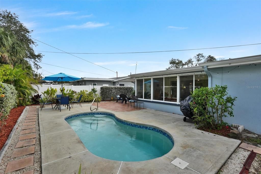 待售: $475,000 (3 贝兹, 2 浴室, 1479 平方英尺)