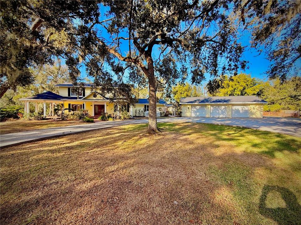 Recently Sold: $725,000 (5 beds, 3 baths, 2804 Square Feet)
