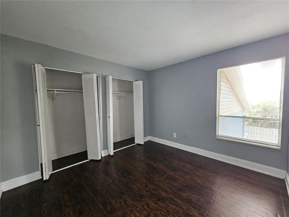 For Rent: $1,450 (2 beds, 1 baths, 950 Square Feet)