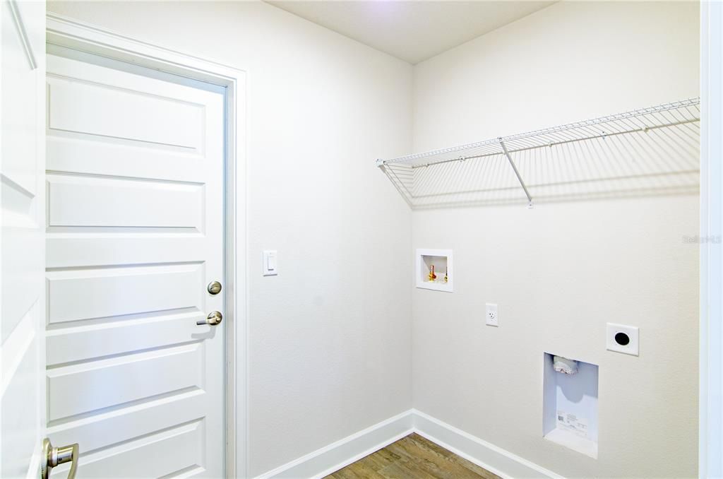 For Sale: $337,400 (3 beds, 2 baths, 1505 Square Feet)