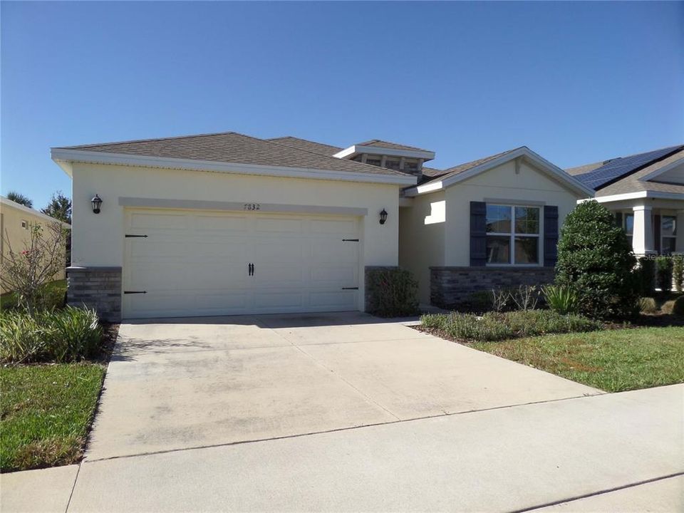 Recientemente alquilado: $2,375 (4 camas, 2 baños, 2031 Pies cuadrados)