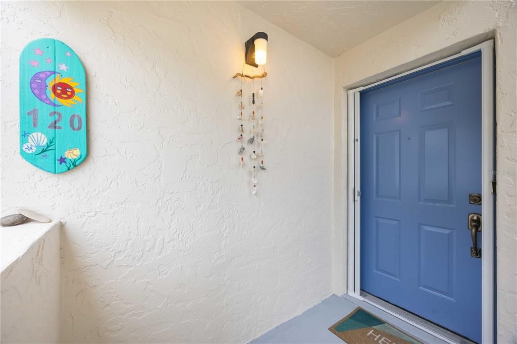 待售: $424,900 (2 贝兹, 2 浴室, 1046 平方英尺)