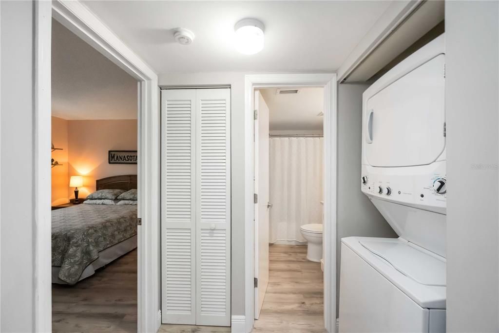 待售: $424,900 (2 贝兹, 2 浴室, 1046 平方英尺)